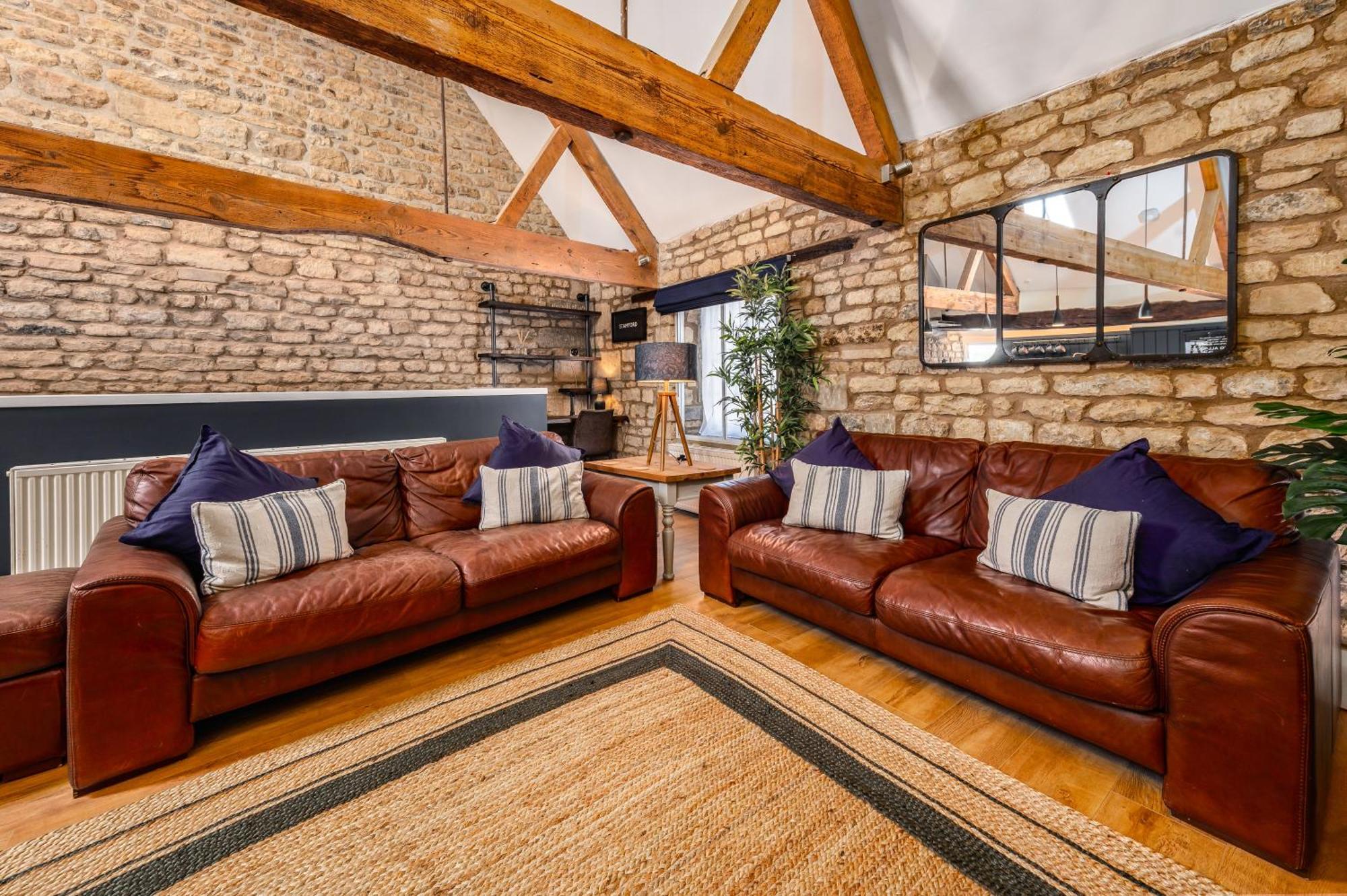 Stylish Central 6 Bedroom Converted Granary Stamford Luaran gambar