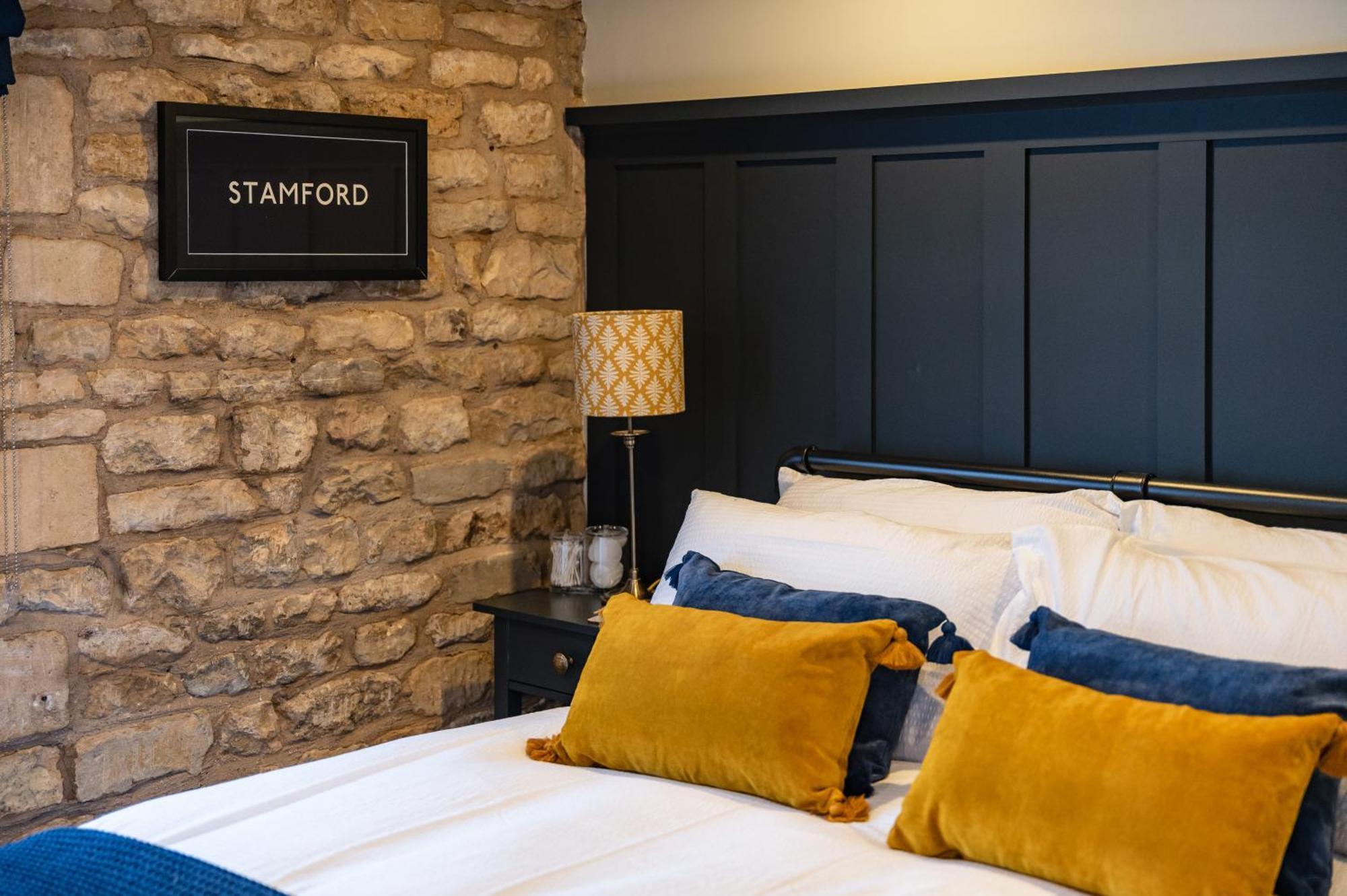 Stylish Central 6 Bedroom Converted Granary Stamford Luaran gambar